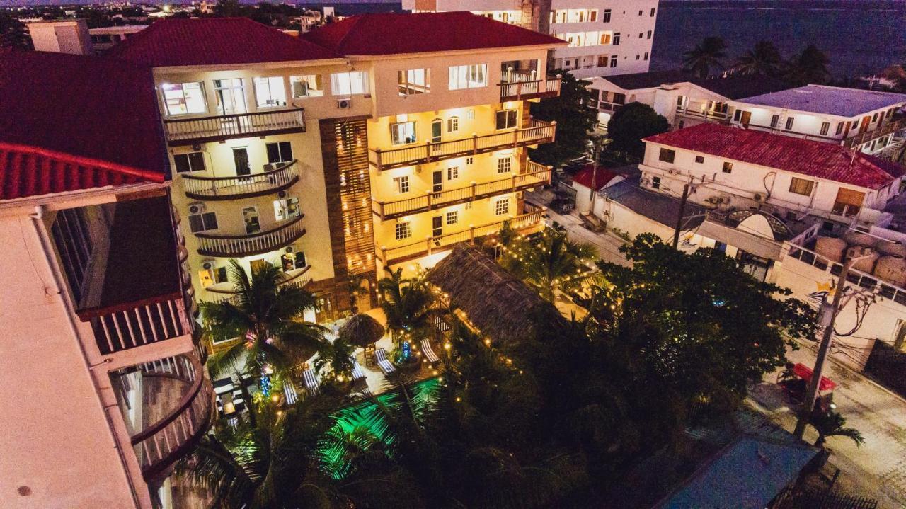 Tropical Palace Hotel San Pedro  Eksteriør bilde
