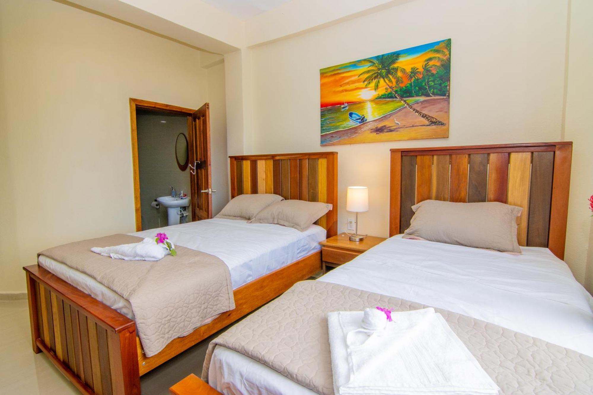 Tropical Palace Hotel San Pedro  Eksteriør bilde