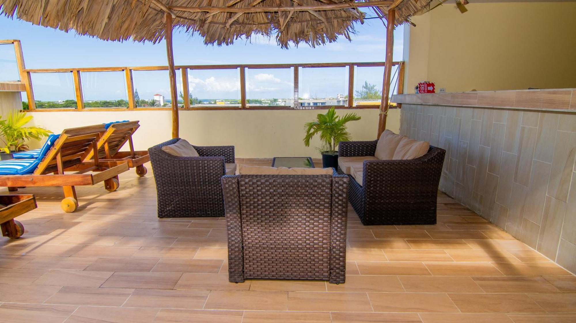 Tropical Palace Hotel San Pedro  Eksteriør bilde